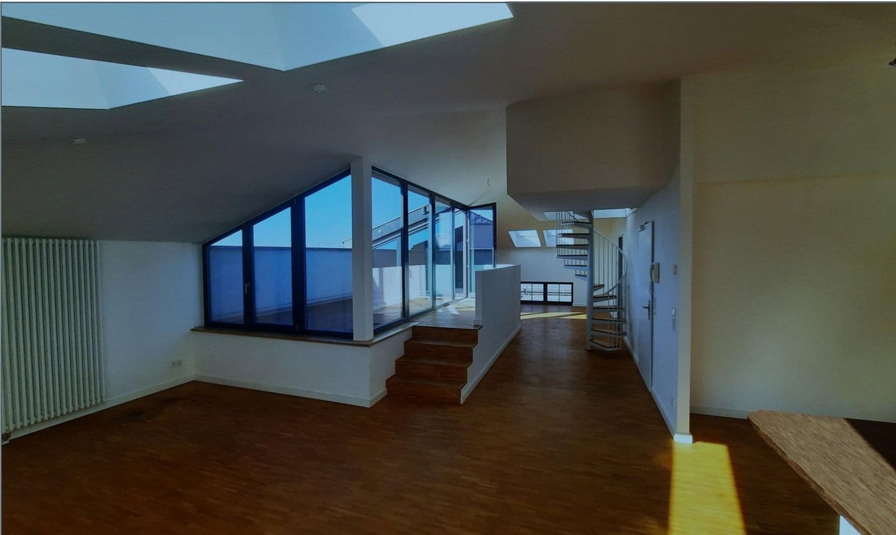 Predaj bytu 4-izbový 147 m², Berlin, Berlín Predaj bytu 4-izbový 147 m², Berlin, Berlín