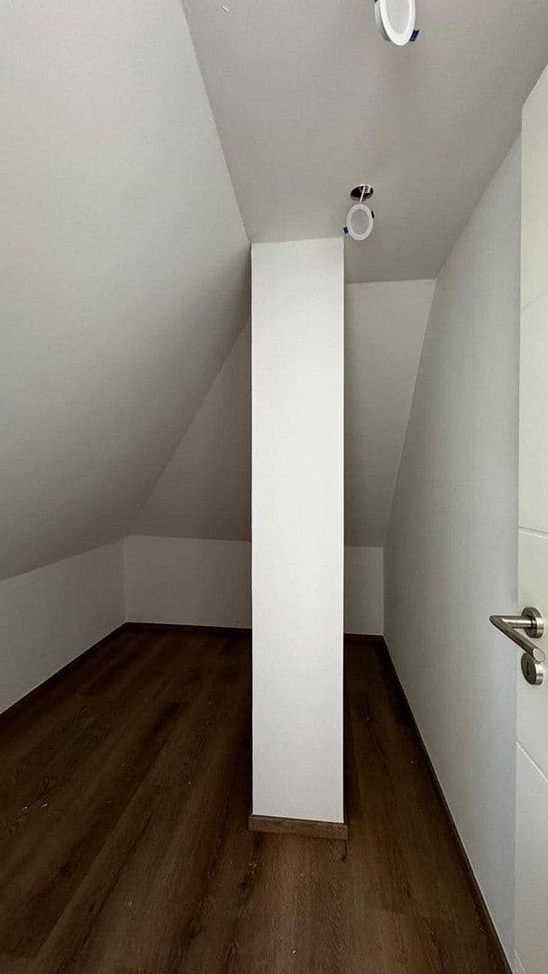Prenájom bytu 1-izbový 49 m², Mannheim, Bádensko-Wurttembersko Prenájom bytu 1-izbový 49 m², Mannheim, Bádensko-Wurttembersko