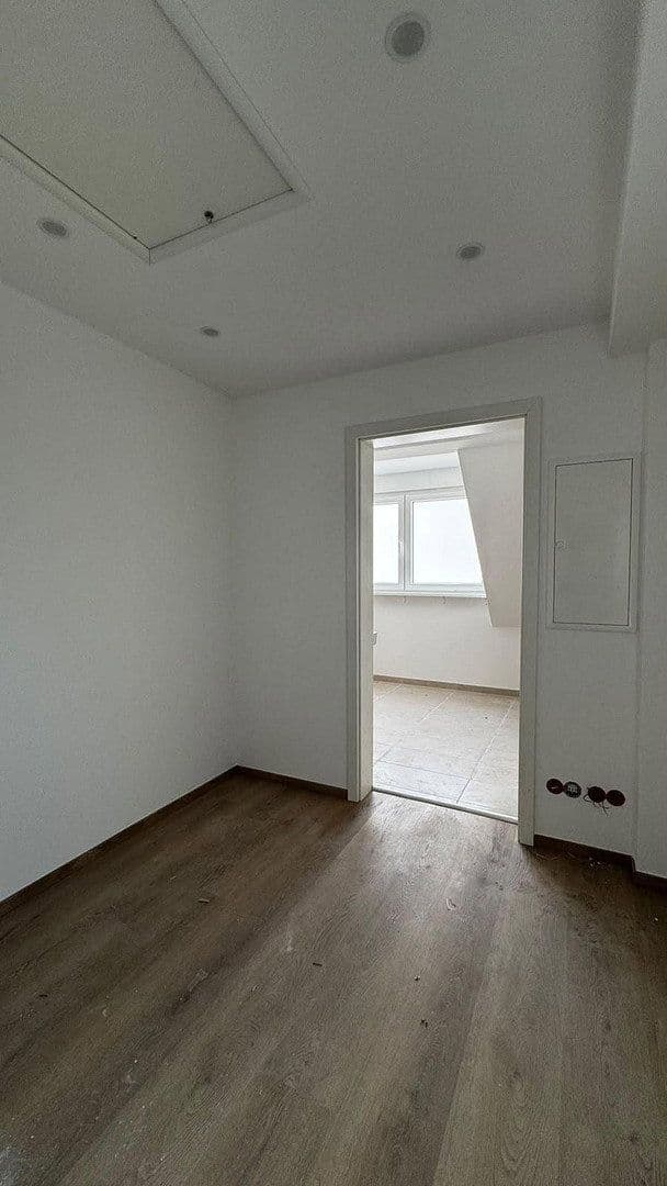 Prenájom bytu 1-izbový 49 m², Mannheim, Bádensko-Wurttembersko Prenájom bytu 1-izbový 49 m², Mannheim, Bádensko-Wurttembersko