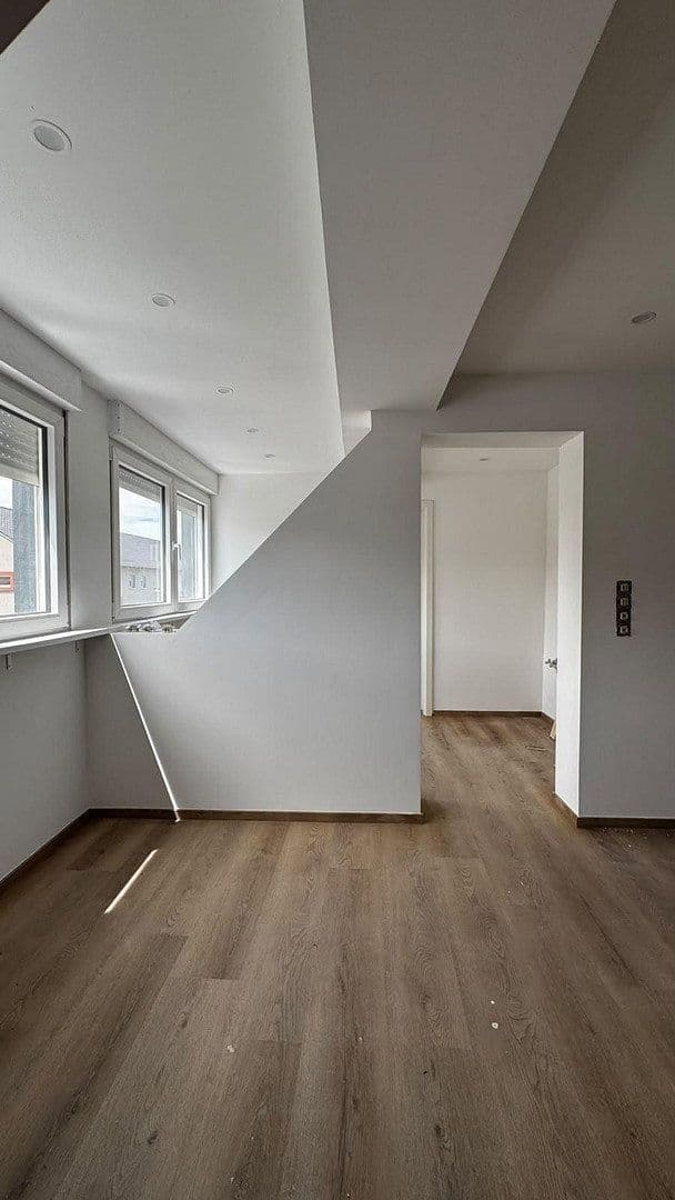 Prenájom bytu 1-izbový 49 m², Mannheim, Bádensko-Wurttembersko Prenájom bytu 1-izbový 49 m², Mannheim, Bádensko-Wurttembersko