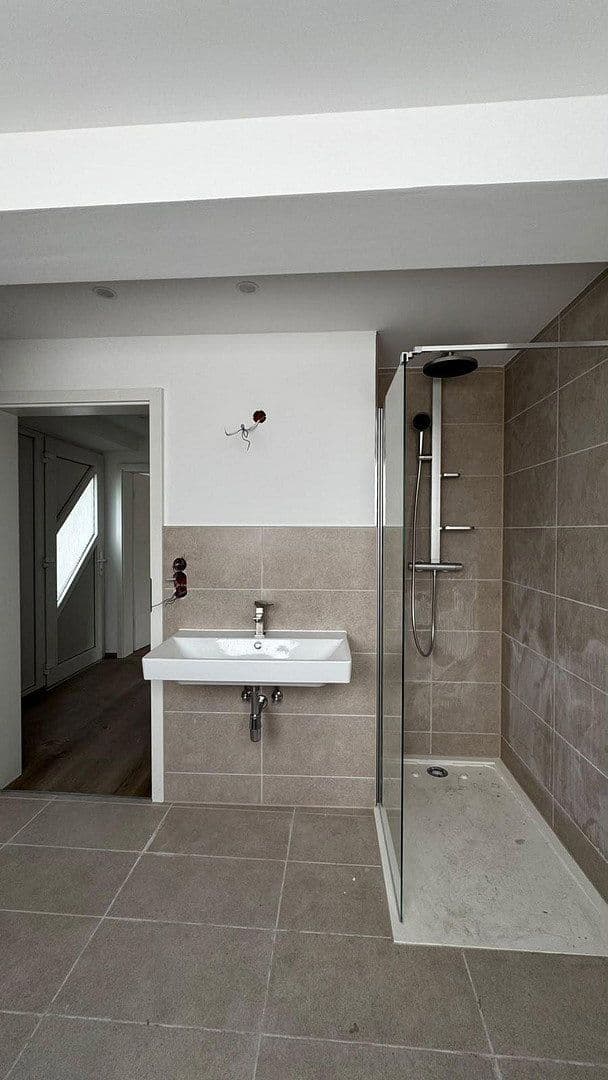 Prenájom bytu 1-izbový 49 m², Mannheim, Bádensko-Wurttembersko Prenájom bytu 1-izbový 49 m², Mannheim, Bádensko-Wurttembersko