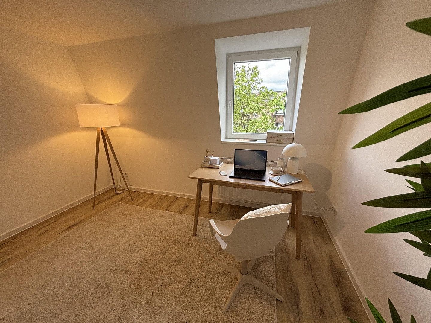 Prenájom bytu 2-izbový 54 m², Bergisch Gladbacher Str. 135-137, Köln, Severné Porýnie - Westfálsko Prenájom bytu 2-izbový 54 m², Bergisch Gladbacher Str. 135-137, Köln, Severné Porýnie - Westfálsko