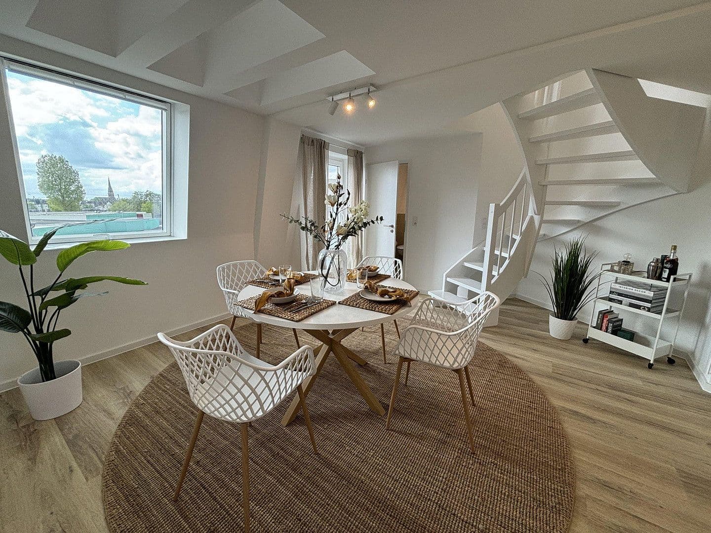 Prenájom bytu 2-izbový 54 m², Bergisch Gladbacher Str. 135-137, Köln, Severné Porýnie - Westfálsko Prenájom bytu 2-izbový 54 m², Bergisch Gladbacher Str. 135-137, Köln, Severné Porýnie - Westfálsko