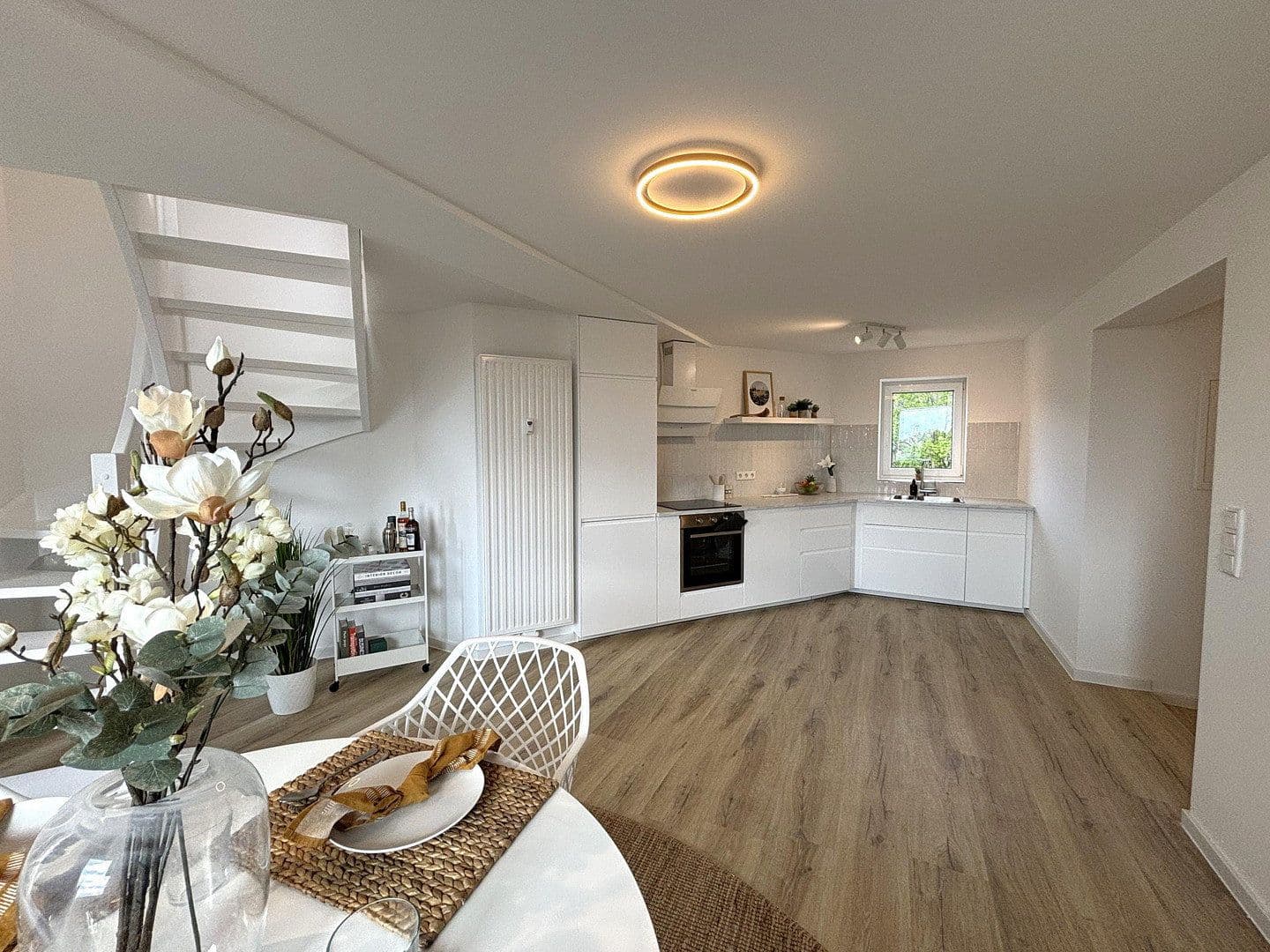 Prenájom bytu 2-izbový 54 m², Bergisch Gladbacher Str. 135-137, Köln, Severné Porýnie - Westfálsko Prenájom bytu 2-izbový 54 m², Bergisch Gladbacher Str. 135-137, Köln, Severné Porýnie - Westfálsko