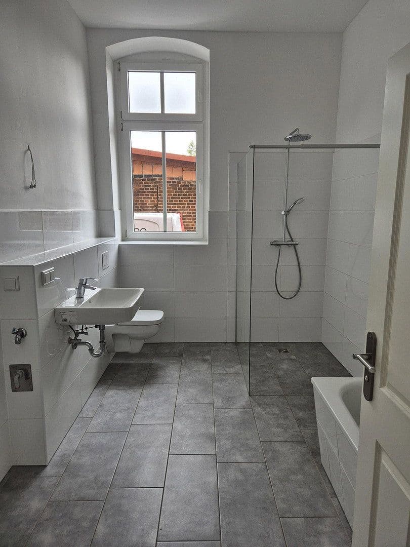 Prenájom bytu 4-izbový 127 m², Am Wasserturm 30, Finsterwalde, Brandenbursko Prenájom bytu 4-izbový 127 m², Am Wasserturm 30, Finsterwalde, Brandenbursko