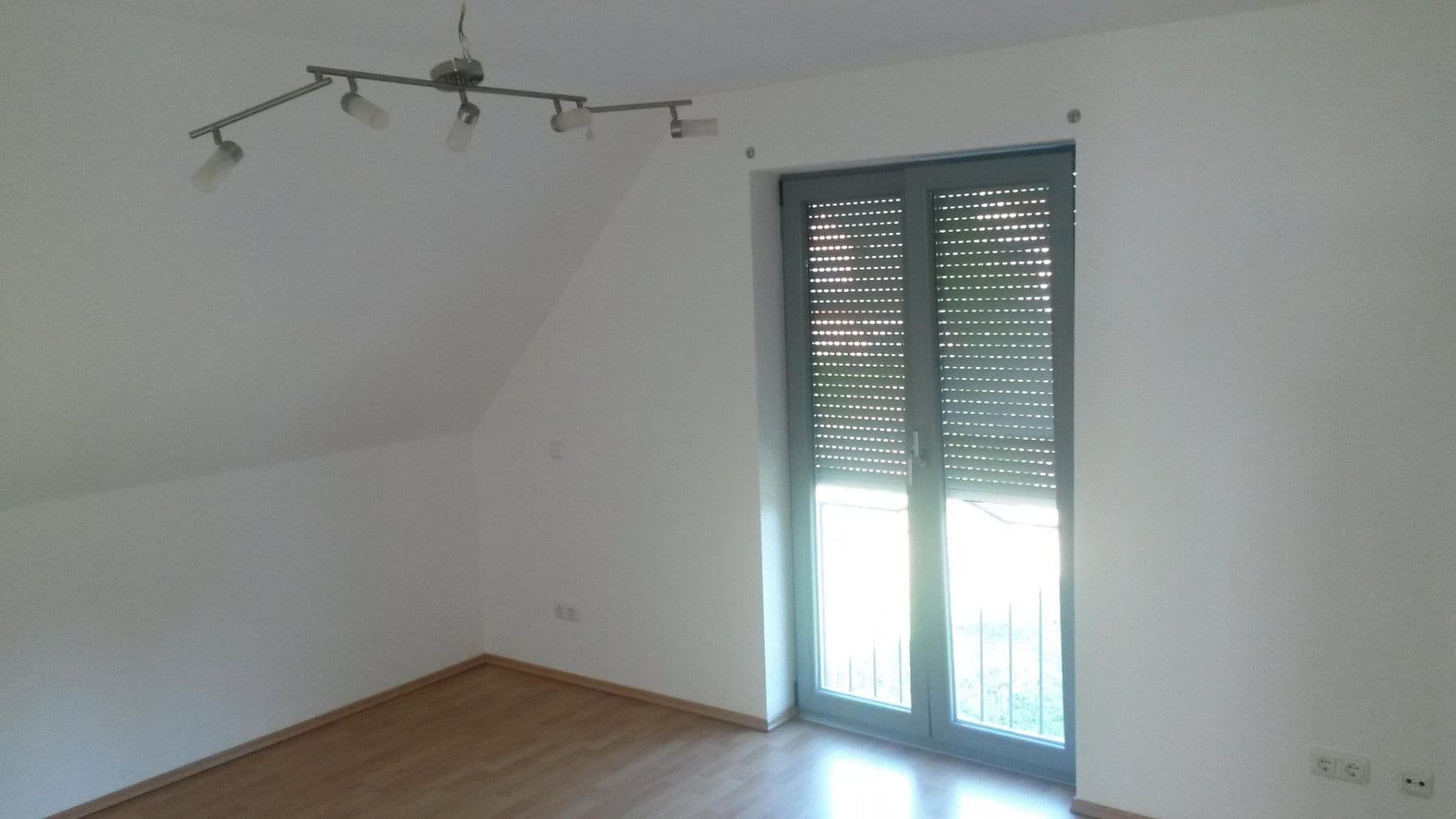 Prenájom domu 115 m², pozemok 950 m², Hirschaid, Bavorsko Prenájom domu 115 m², pozemok 950 m², Hirschaid, Bavorsko