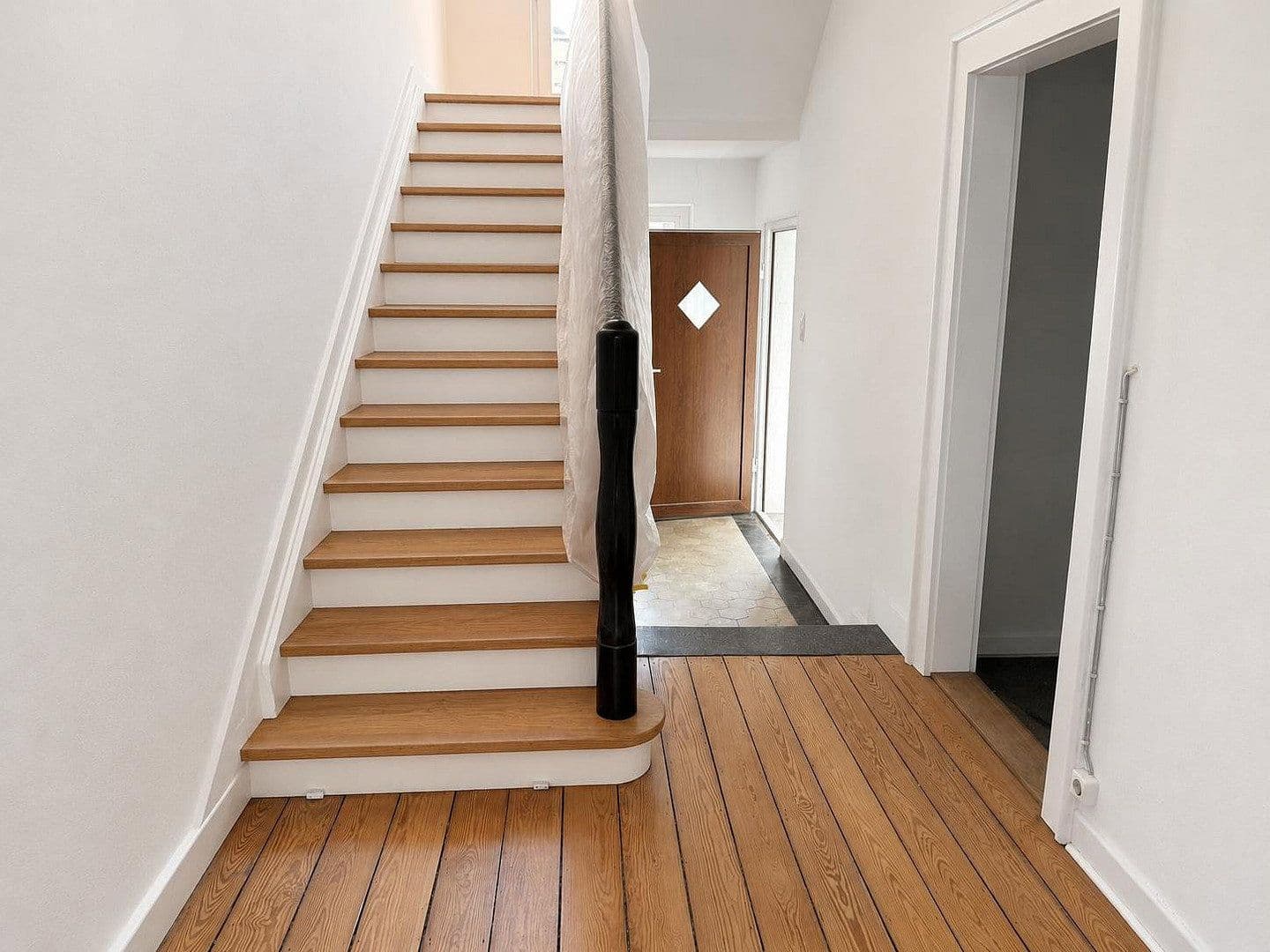 Prenájom domu 200 m², pozemok 324 m², Brensbach, Hesensko Prenájom domu 200 m², pozemok 324 m², Brensbach, Hesensko