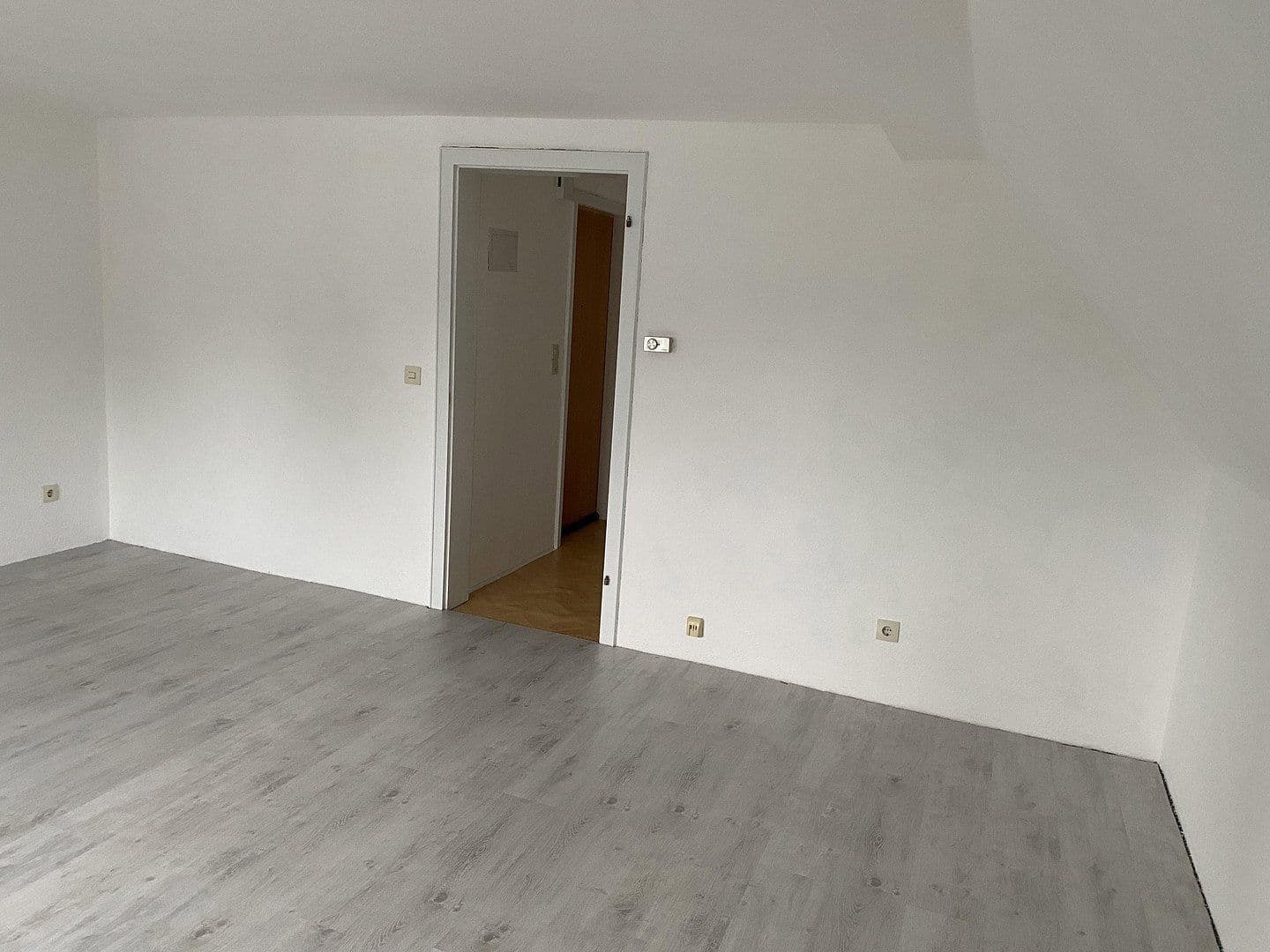 Prenájom bytu 2-izbový 53 m², Friedrichstraße 6, Hückeswagen, Severné Porýnie - Westfálsko Prenájom bytu 2-izbový 53 m², Friedrichstraße 6, Hückeswagen, Severné Porýnie - Westfálsko
