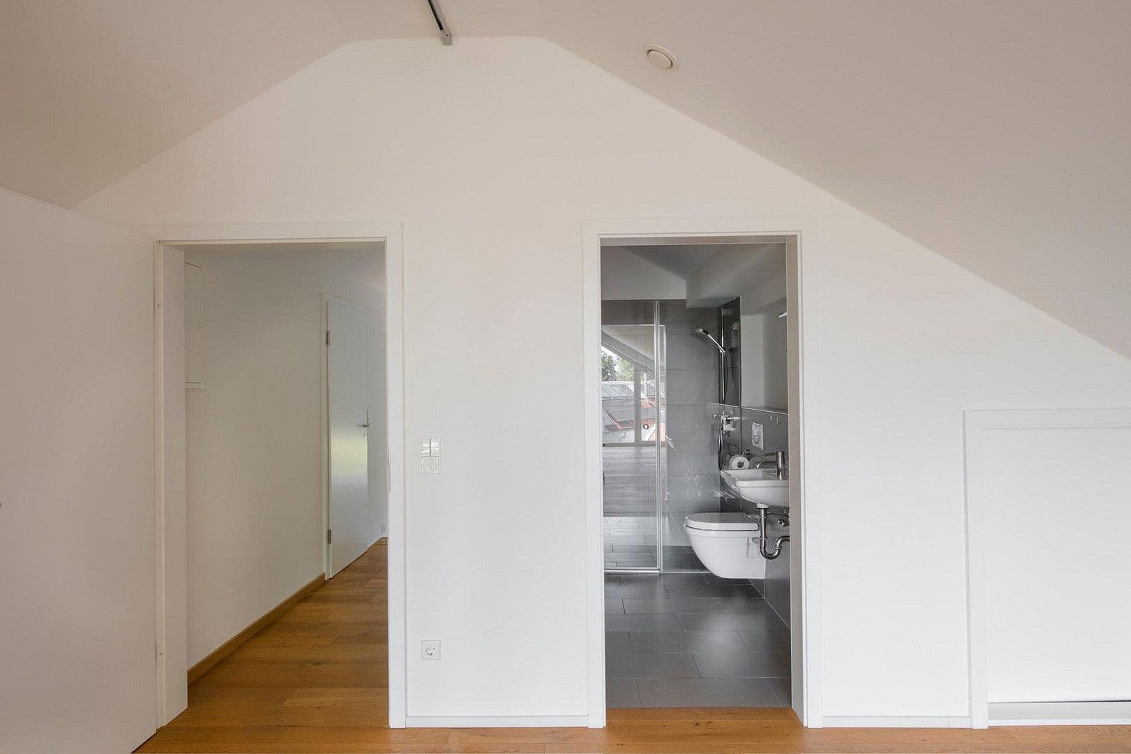 Predaj domu 290 m², pozemok 942 m², Seeshaupt, Bavorsko Predaj domu 290 m², pozemok 942 m², Seeshaupt, Bavorsko