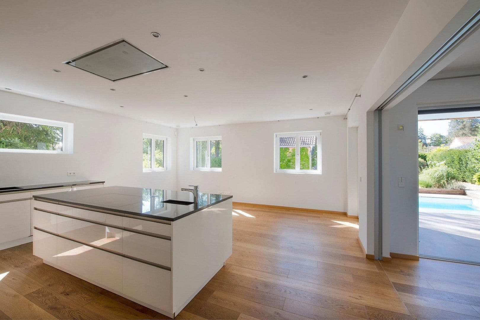 Predaj domu 290 m², pozemok 942 m², Seeshaupt, Bavorsko Predaj domu 290 m², pozemok 942 m², Seeshaupt, Bavorsko