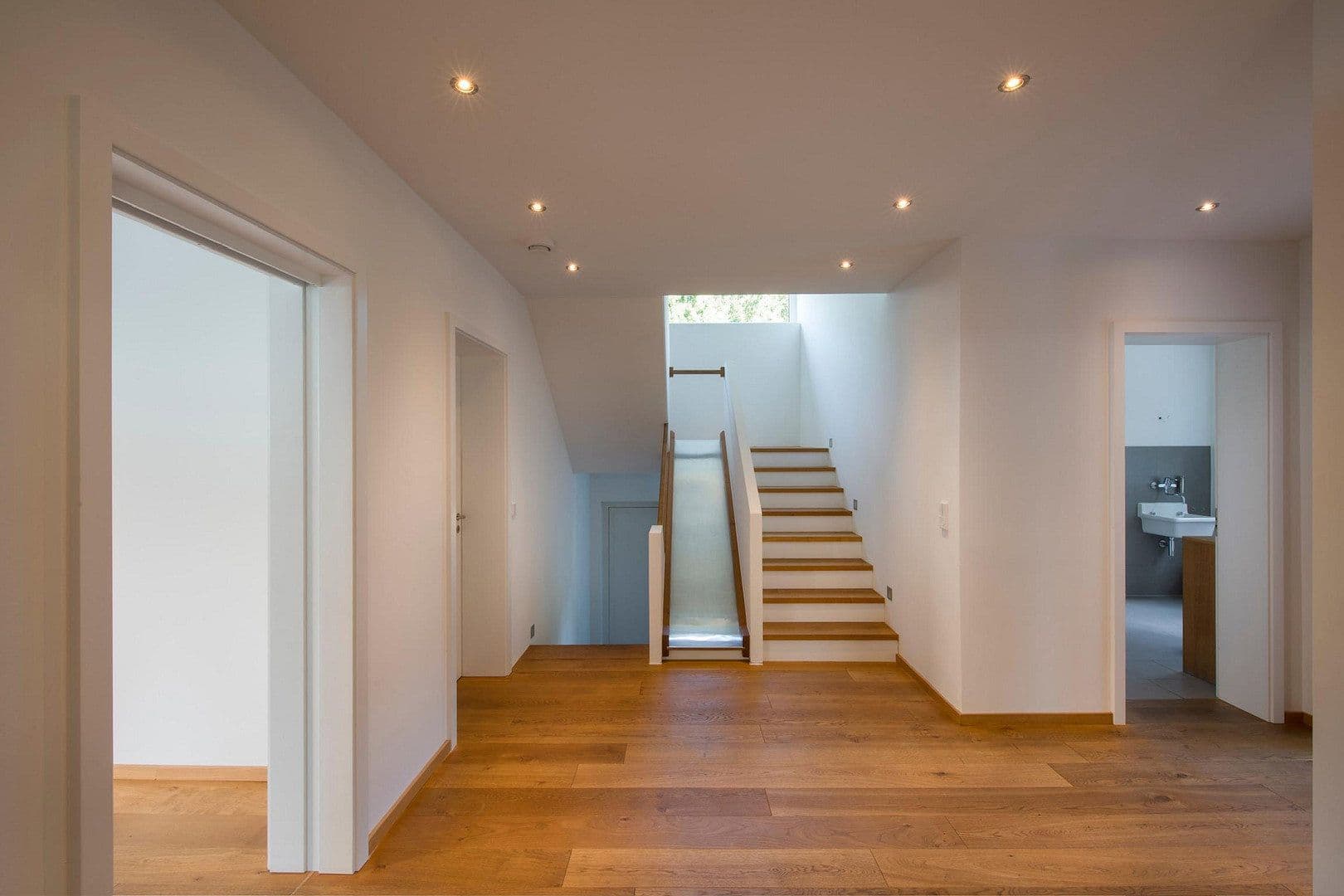 Predaj domu 290 m², pozemok 942 m², Seeshaupt, Bavorsko Predaj domu 290 m², pozemok 942 m², Seeshaupt, Bavorsko