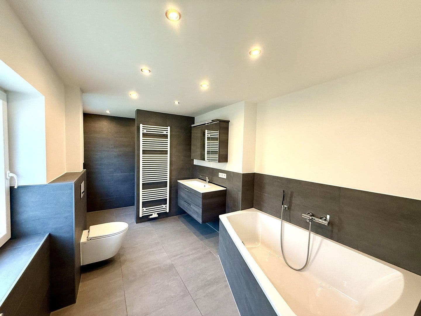 Prenájom domu 160 m², pozemok 1.000 m², Farnweg 3A, Wedemark, Dolné Sasko Prenájom domu 160 m², pozemok 1.000 m², Farnweg 3A, Wedemark, Dolné Sasko