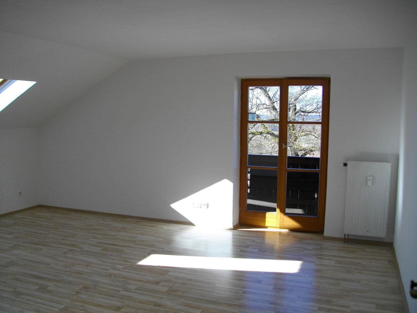 Prenájom bytu 3-izbový 80 m², Königsdorf, Bavorsko Prenájom bytu 3-izbový 80 m², Königsdorf, Bavorsko