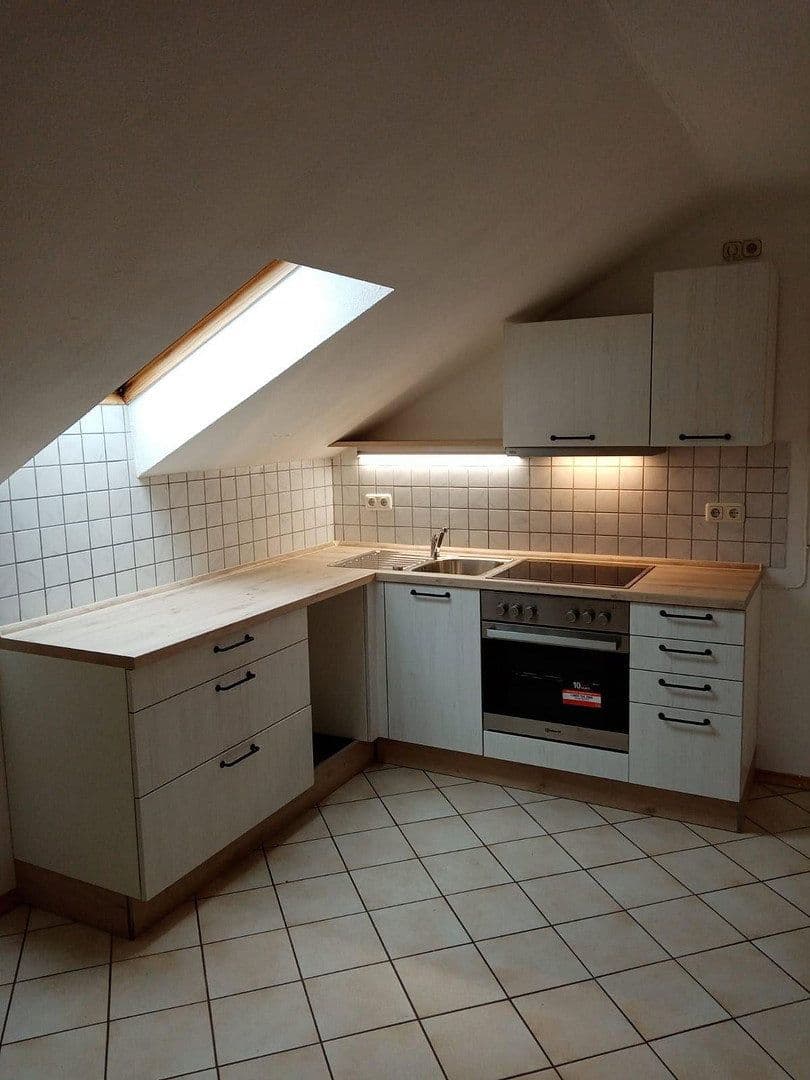 Prenájom bytu 3-izbový 80 m², Königsdorf, Bavorsko Prenájom bytu 3-izbový 80 m², Königsdorf, Bavorsko