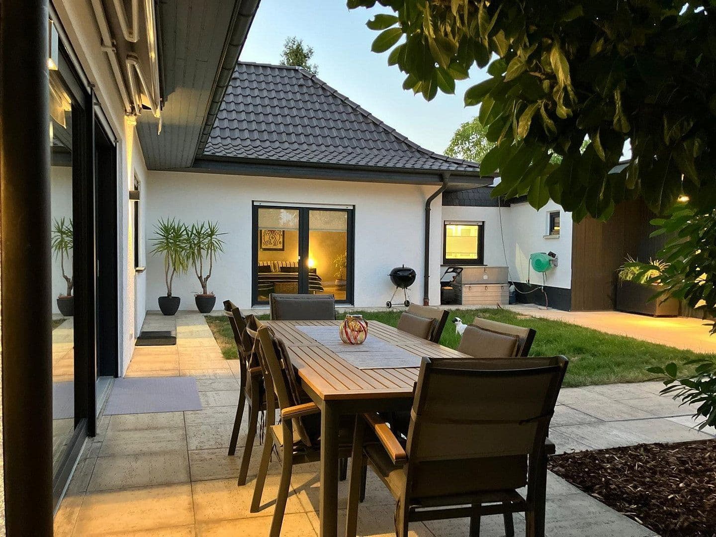 Predaj domu 280 m², pozemok 494 m², Worms, Porýnie-Falcko Predaj domu 280 m², pozemok 494 m², Worms, Porýnie-Falcko