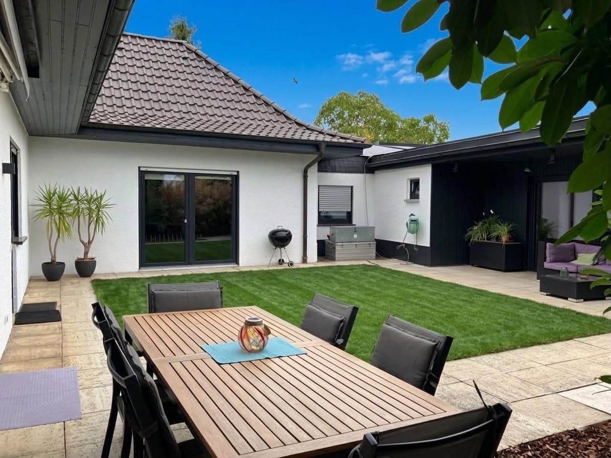 Predaj domu 280 m², pozemok 494 m², Worms, Porýnie-Falcko Predaj domu 280 m², pozemok 494 m², Worms, Porýnie-Falcko