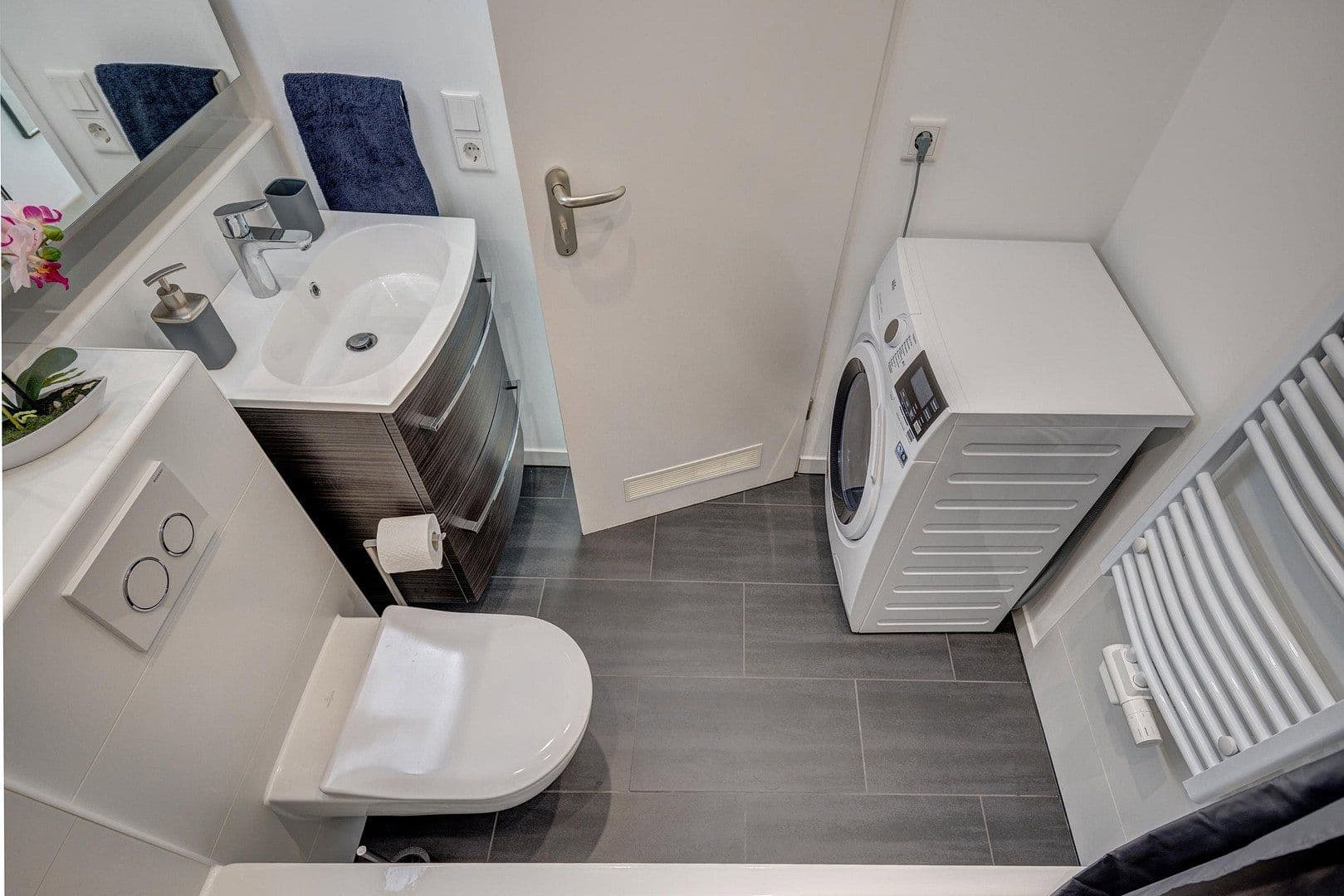 Prenájom bytu 3-izbový 73 m², München, Bavorsko Prenájom bytu 3-izbový 73 m², München, Bavorsko