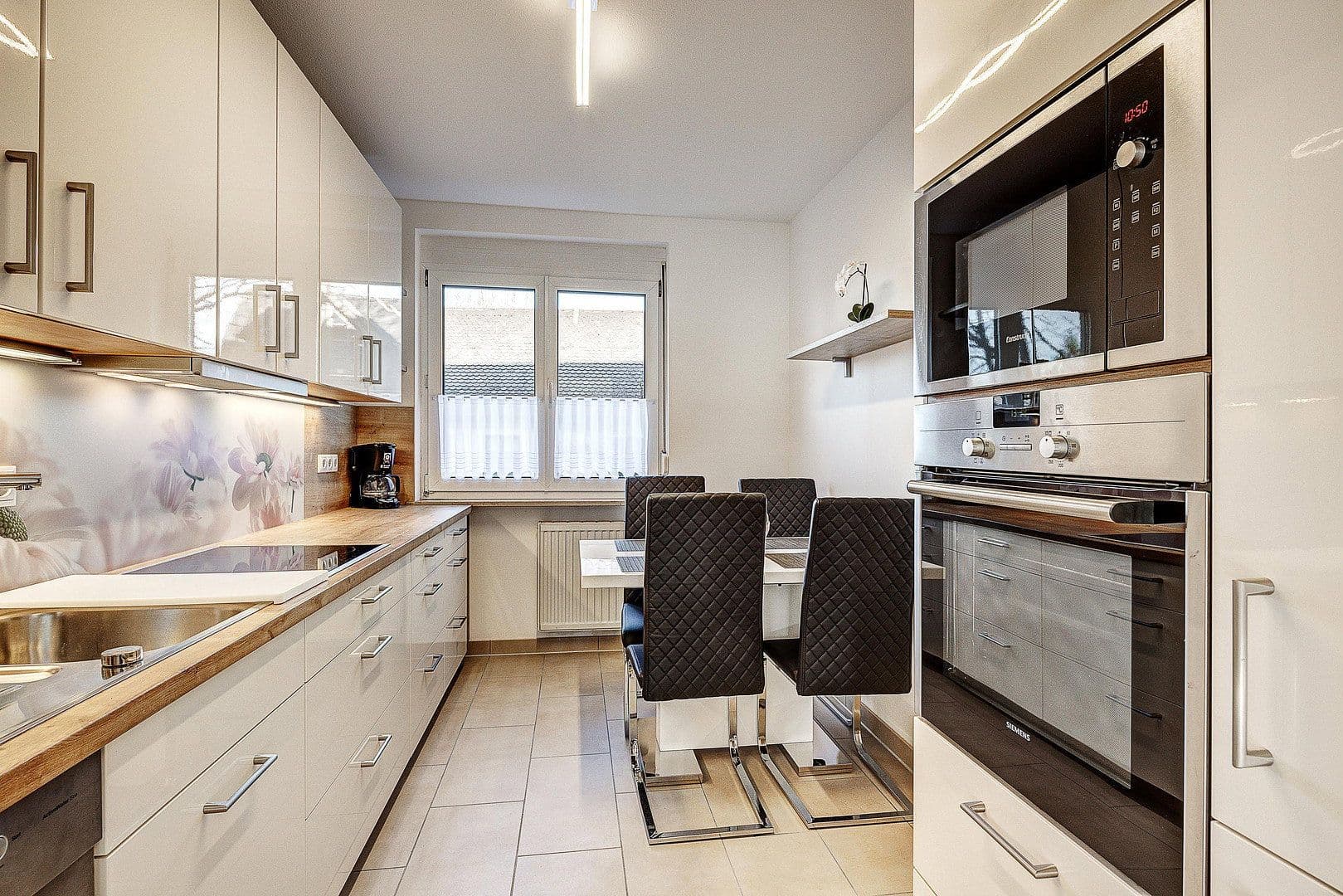 Prenájom bytu 3-izbový 73 m², München, Bavorsko Prenájom bytu 3-izbový 73 m², München, Bavorsko