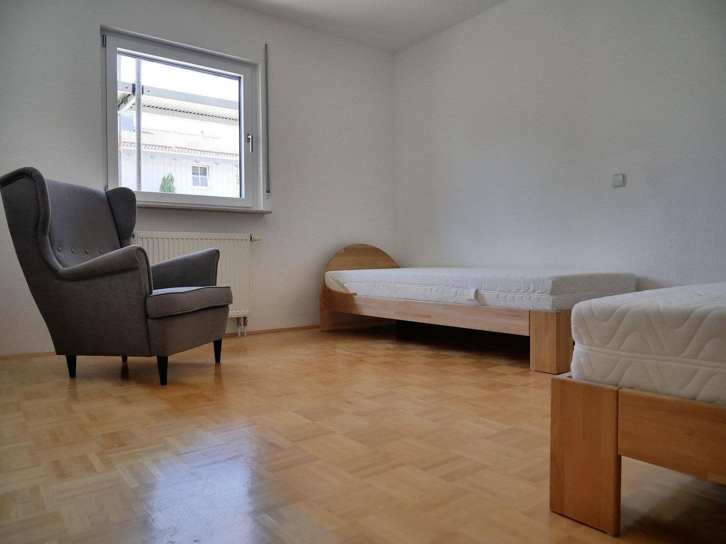 Prenájom domu 180 m², pozemok 700 m², Irsee, Bavorsko Prenájom domu 180 m², pozemok 700 m², Irsee, Bavorsko