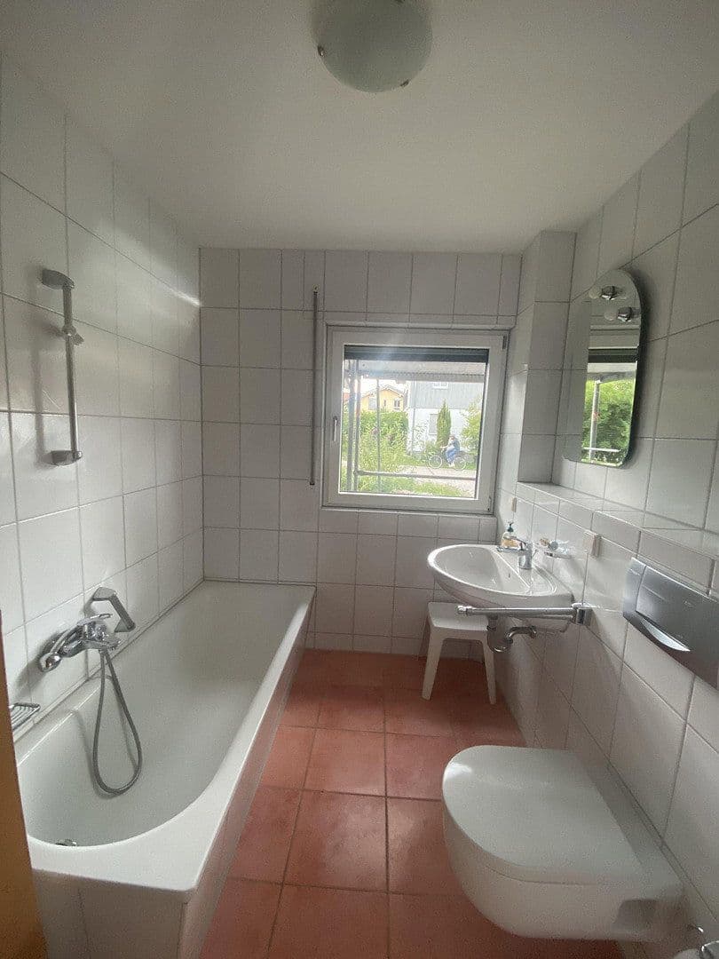 Prenájom domu 180 m², pozemok 700 m², Irsee, Bavorsko Prenájom domu 180 m², pozemok 700 m², Irsee, Bavorsko