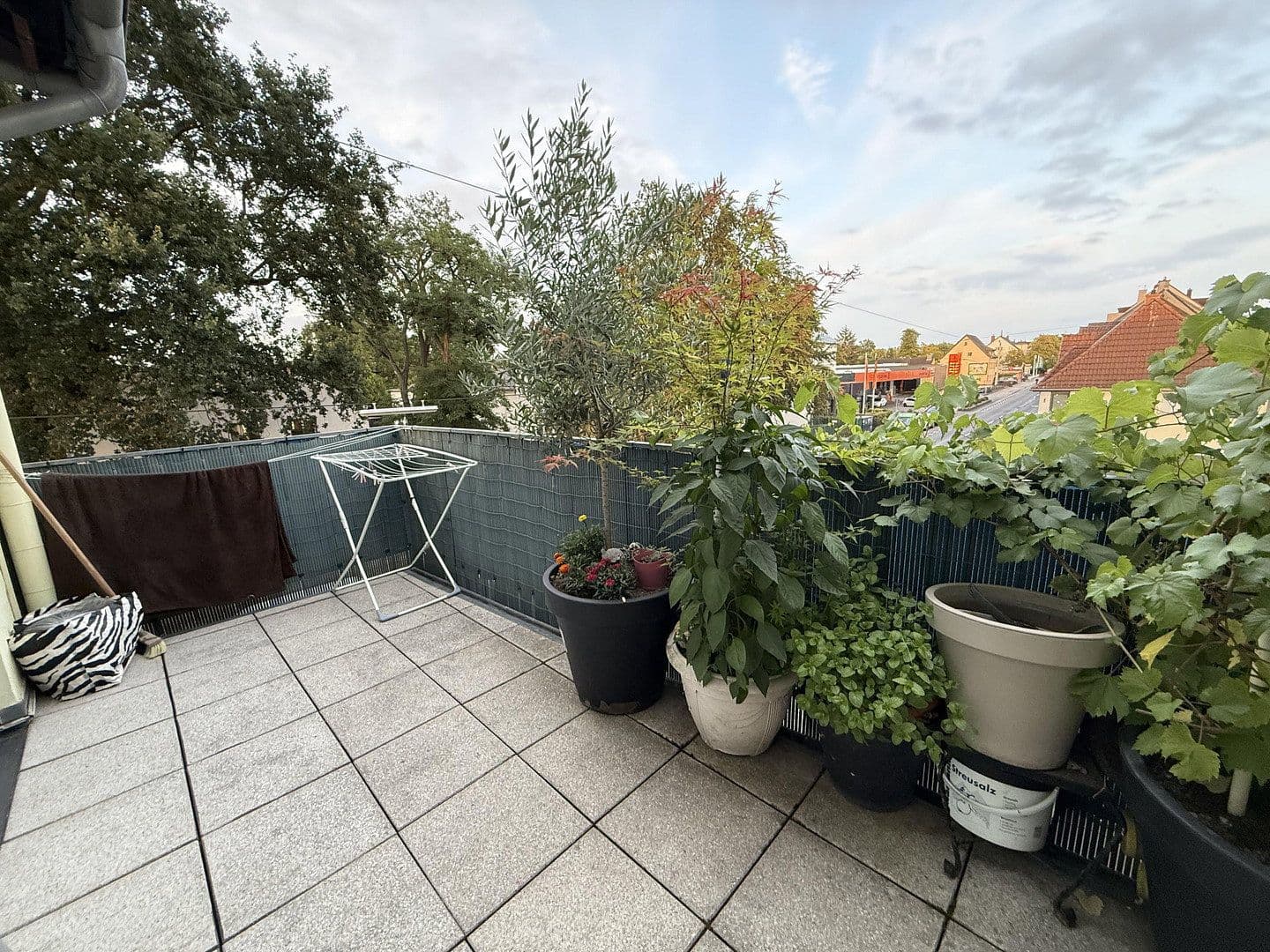 Prenájom bytu 4-izbový 85 m², Luisenstraße 136b, Siegburg, Severné Porýnie - Westfálsko Prenájom bytu 4-izbový 85 m², Luisenstraße 136b, Siegburg, Severné Porýnie - Westfálsko