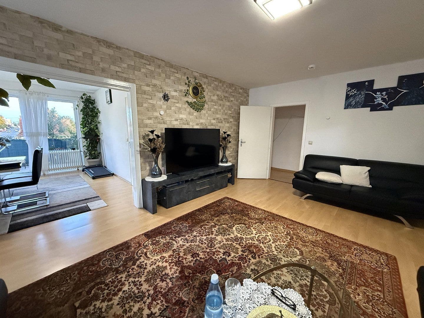 Prenájom bytu 4-izbový 85 m², Luisenstraße 136b, Siegburg, Severné Porýnie - Westfálsko Prenájom bytu 4-izbový 85 m², Luisenstraße 136b, Siegburg, Severné Porýnie - Westfálsko