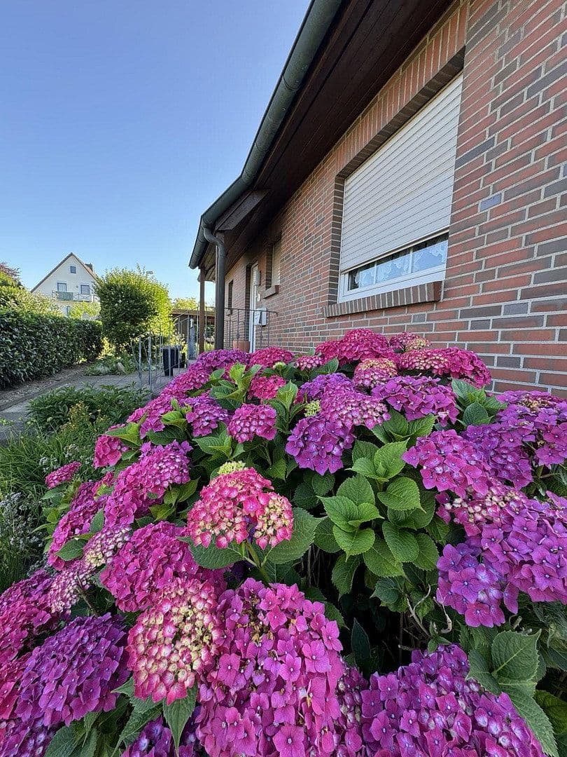 Predaj domu 134 m², pozemok 638 m², Stelle, Dolné Sasko Predaj domu 134 m², pozemok 638 m², Stelle, Dolné Sasko