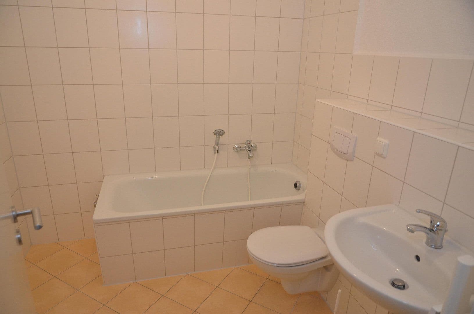 Prenájom bytu 3-izbový 72 m², Langenstraße 71, Stralsund, Meklenbursko-Predpomoransko Prenájom bytu 3-izbový 72 m², Langenstraße 71, Stralsund, Meklenbursko-Predpomoransko