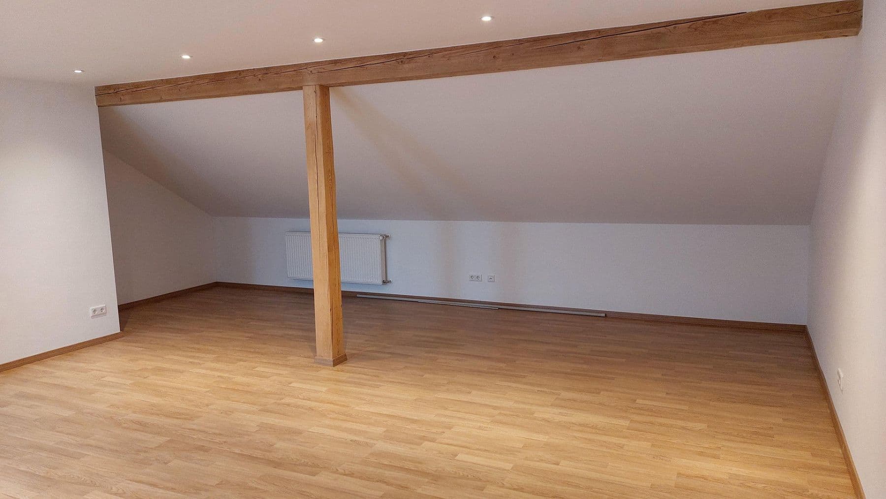 Prenájom domu 122 m², pozemok 422 m², Altomünster, Bavorsko Prenájom domu 122 m², pozemok 422 m², Altomünster, Bavorsko
