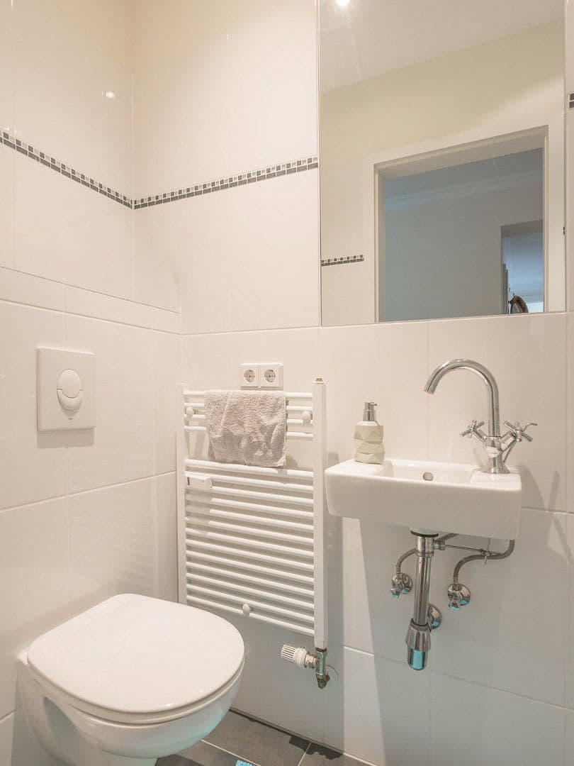 Predaj bytu 4-izbový 129 m², Berlin, Berlín Predaj bytu 4-izbový 129 m², Berlin, Berlín