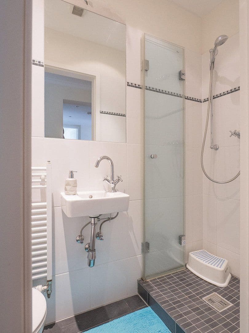 Predaj bytu 4-izbový 129 m², Berlin, Berlín Predaj bytu 4-izbový 129 m², Berlin, Berlín