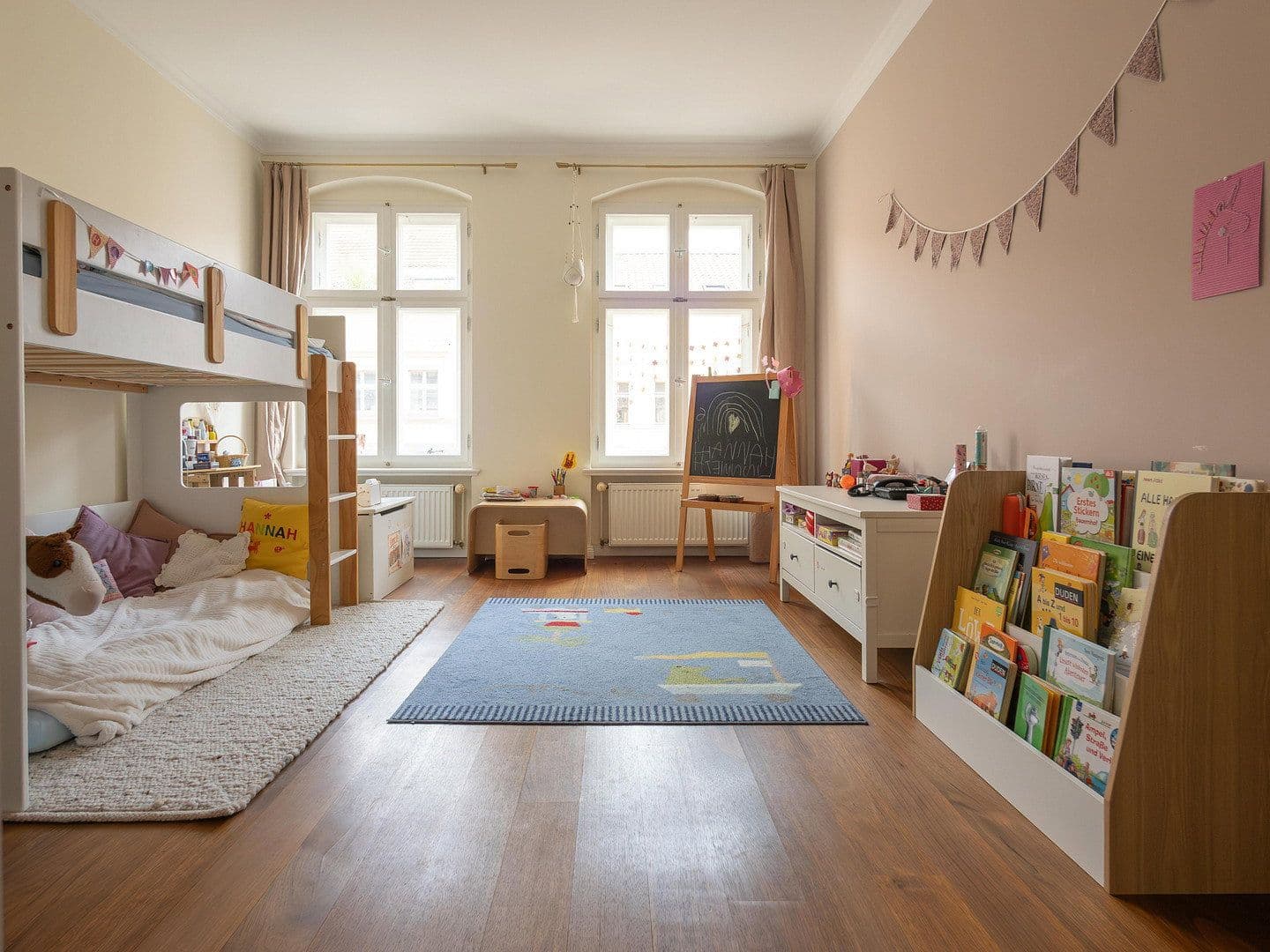 Predaj bytu 4-izbový 129 m², Berlin, Berlín Predaj bytu 4-izbový 129 m², Berlin, Berlín