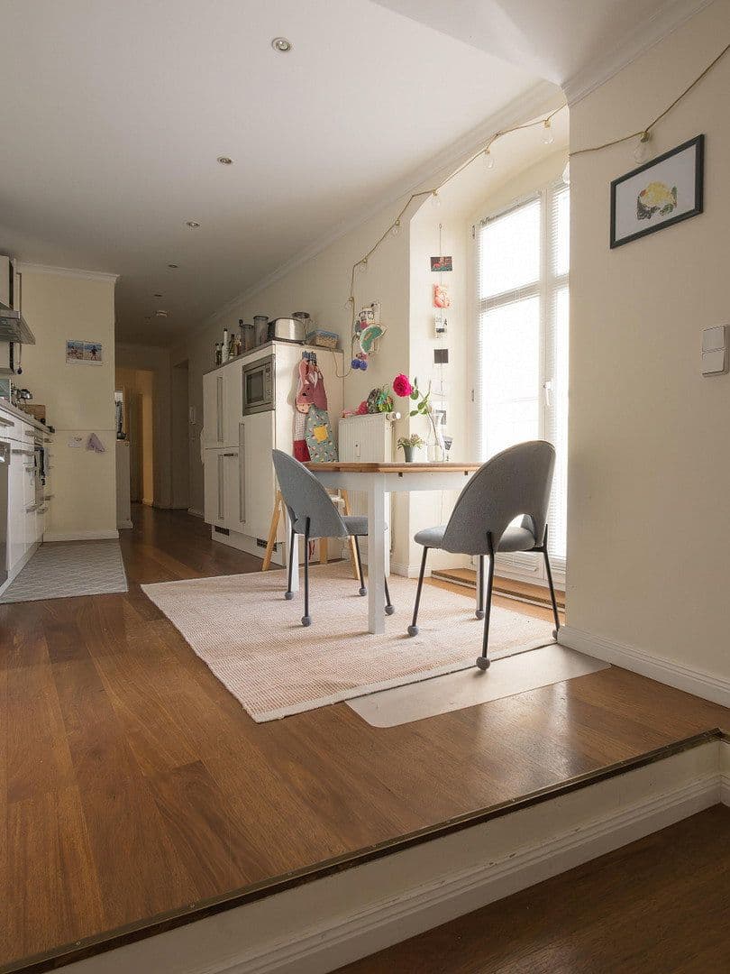 Predaj bytu 4-izbový 129 m², Berlin, Berlín Predaj bytu 4-izbový 129 m², Berlin, Berlín