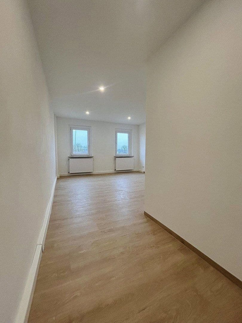 Prenájom bytu 3-izbový 84 m², Chemnitzer Str. 72, Meerane, Sasko Prenájom bytu 3-izbový 84 m², Chemnitzer Str. 72, Meerane, Sasko