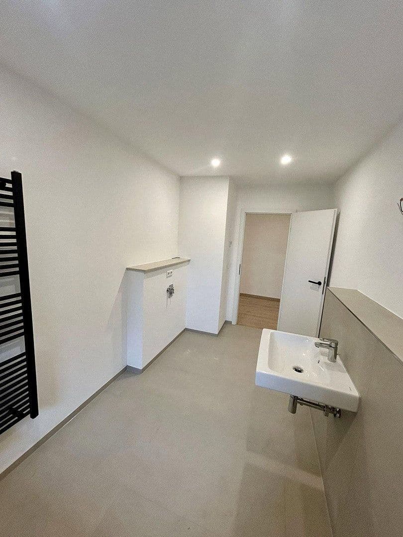 Prenájom bytu 3-izbový 84 m², Chemnitzer Str. 72, Meerane, Sasko Prenájom bytu 3-izbový 84 m², Chemnitzer Str. 72, Meerane, Sasko