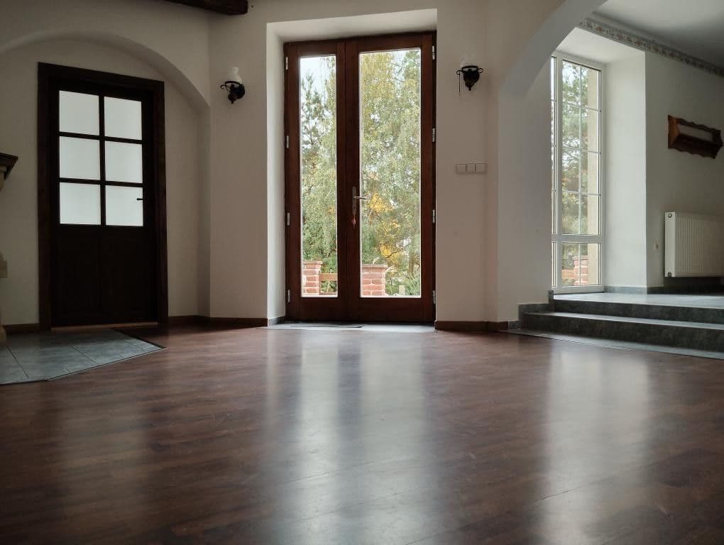 Prenájom bytu 2-izbový 95 m², Libčany, Královéhradecký kraj Prenájom bytu 2-izbový 95 m², Libčany, Královéhradecký kraj