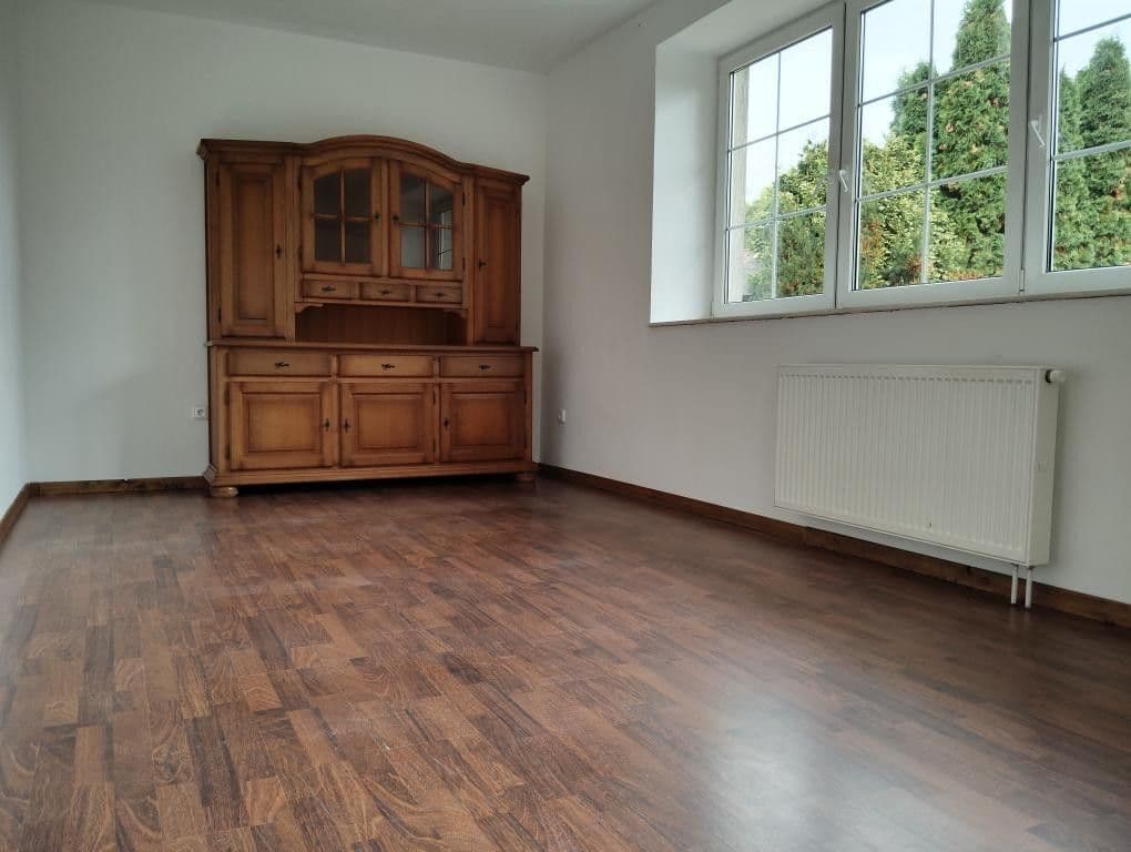 Prenájom bytu 2-izbový 95 m², Libčany, Královéhradecký kraj Prenájom bytu 2-izbový 95 m², Libčany, Královéhradecký kraj