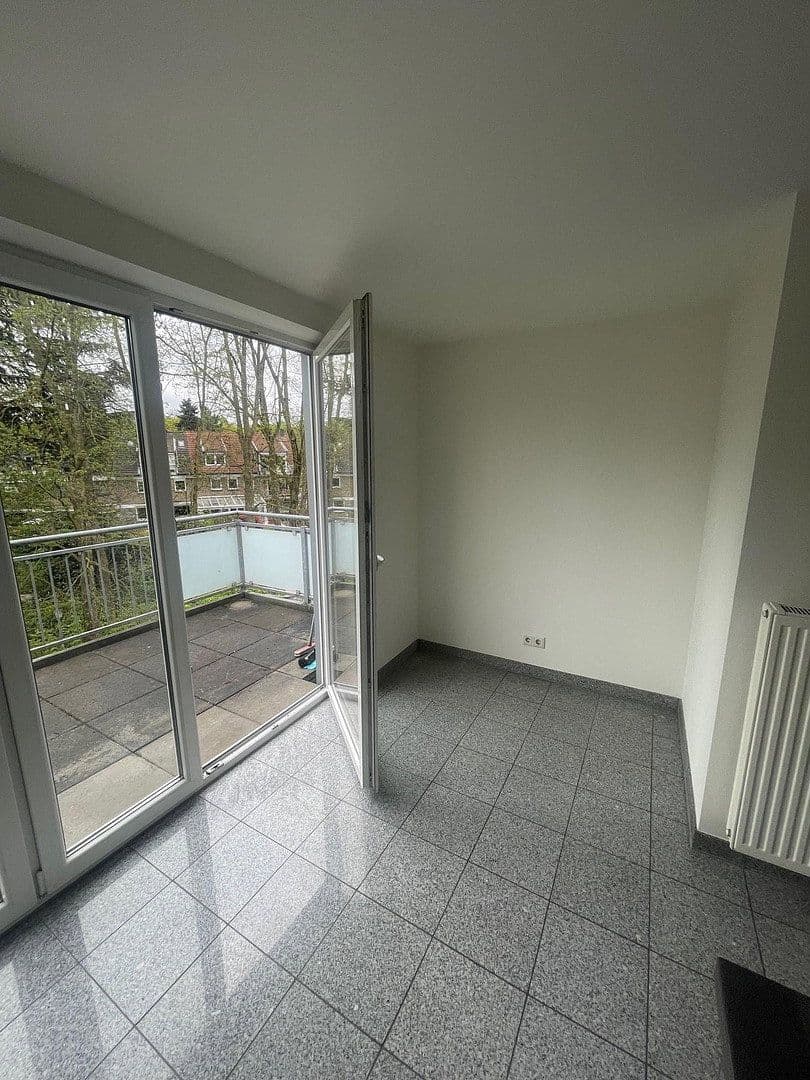 Prenájom bytu 2-izbový 50 m², Am Wald 124, Düsseldorf, Severné Porýnie - Westfálsko Prenájom bytu 2-izbový 50 m², Am Wald 124, Düsseldorf, Severné Porýnie - Westfálsko