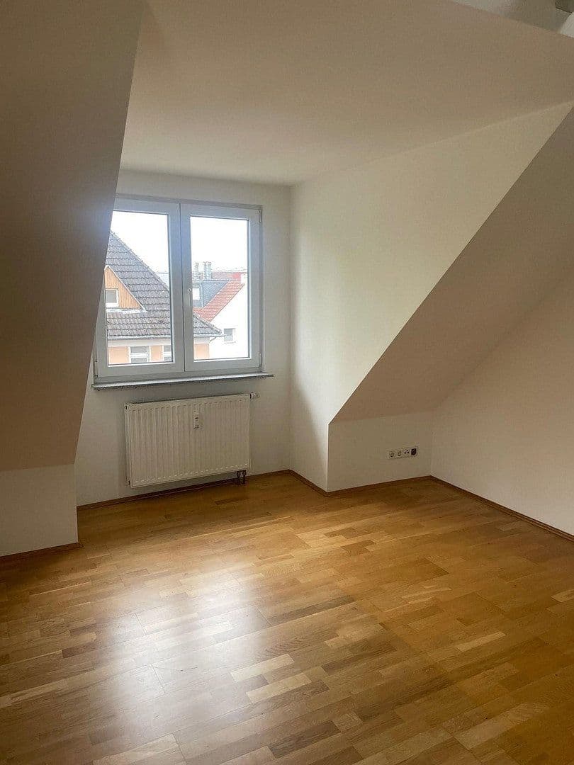 Prenájom bytu 2-izbový 50 m², Am Wald 124, Düsseldorf, Severné Porýnie - Westfálsko Prenájom bytu 2-izbový 50 m², Am Wald 124, Düsseldorf, Severné Porýnie - Westfálsko
