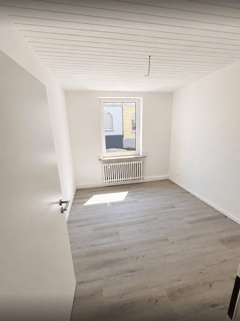 Prenájom bytu 5-izbový 120 m², Kyffhäuser Sr. 17, Mönchengladbach, Severné Porýnie - Westfálsko Prenájom bytu 5-izbový 120 m², Kyffhäuser Sr. 17, Mönchengladbach, Severné Porýnie - Westfálsko