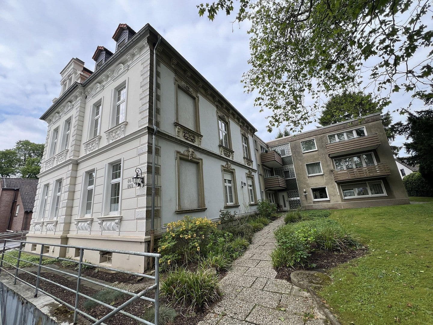 Prenájom bytu 3-izbový 73 m², Hattinger Str. 869, Bochum, Severné Porýnie - Westfálsko Prenájom bytu 3-izbový 73 m², Hattinger Str. 869, Bochum, Severné Porýnie - Westfálsko