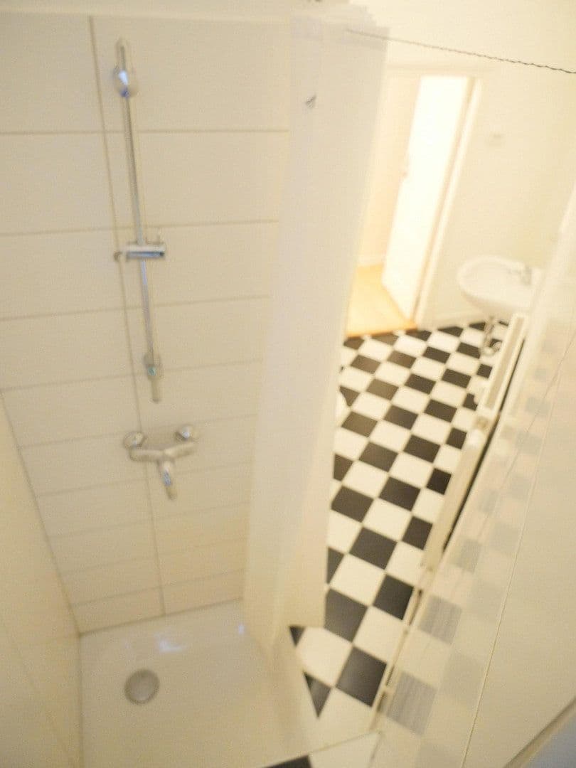 Predaj bytu 2-izbový 52 m², Berlin, Berlín Predaj bytu 2-izbový 52 m², Berlin, Berlín