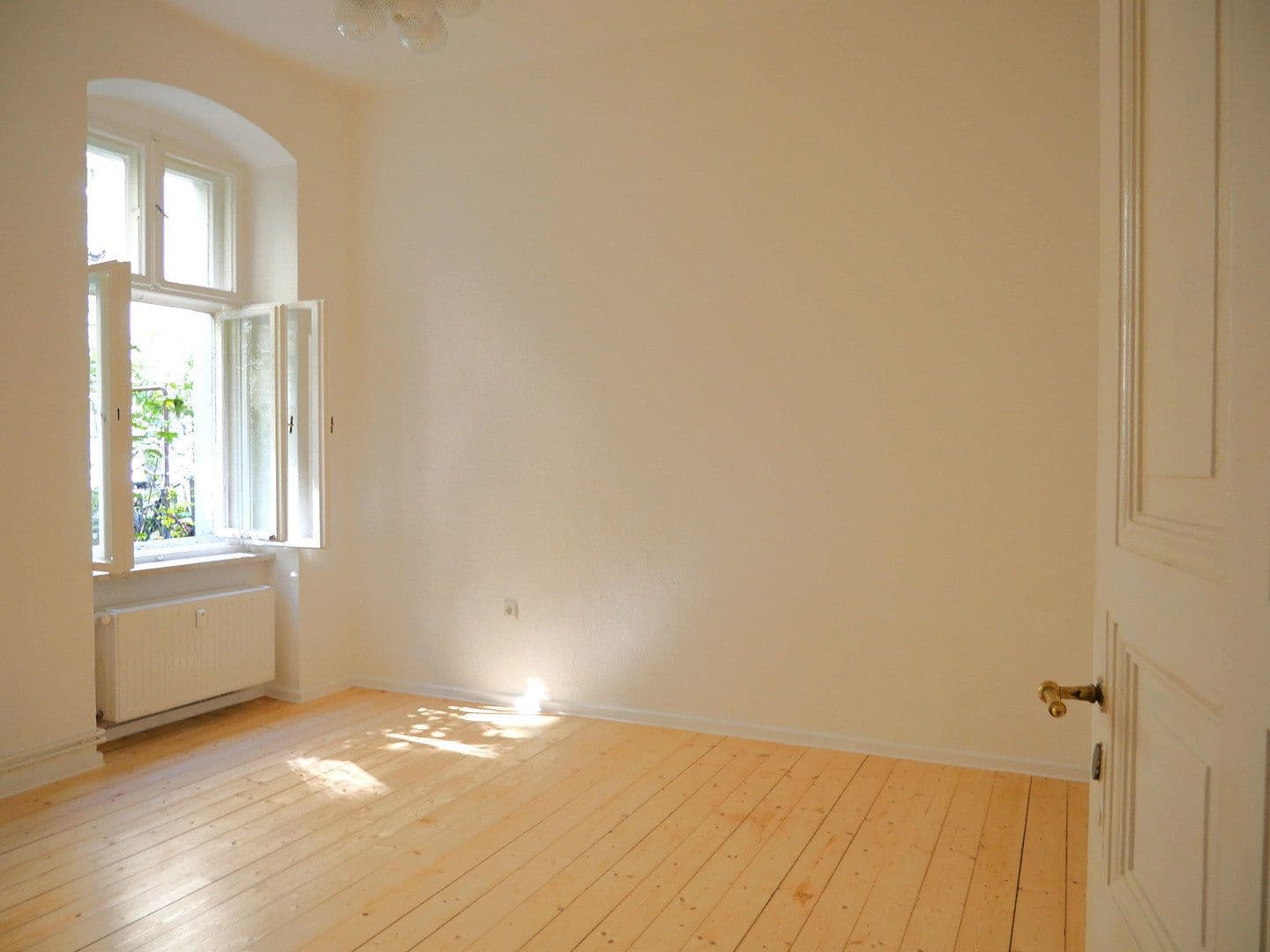 Predaj bytu 2-izbový 52 m², Berlin, Berlín Predaj bytu 2-izbový 52 m², Berlin, Berlín