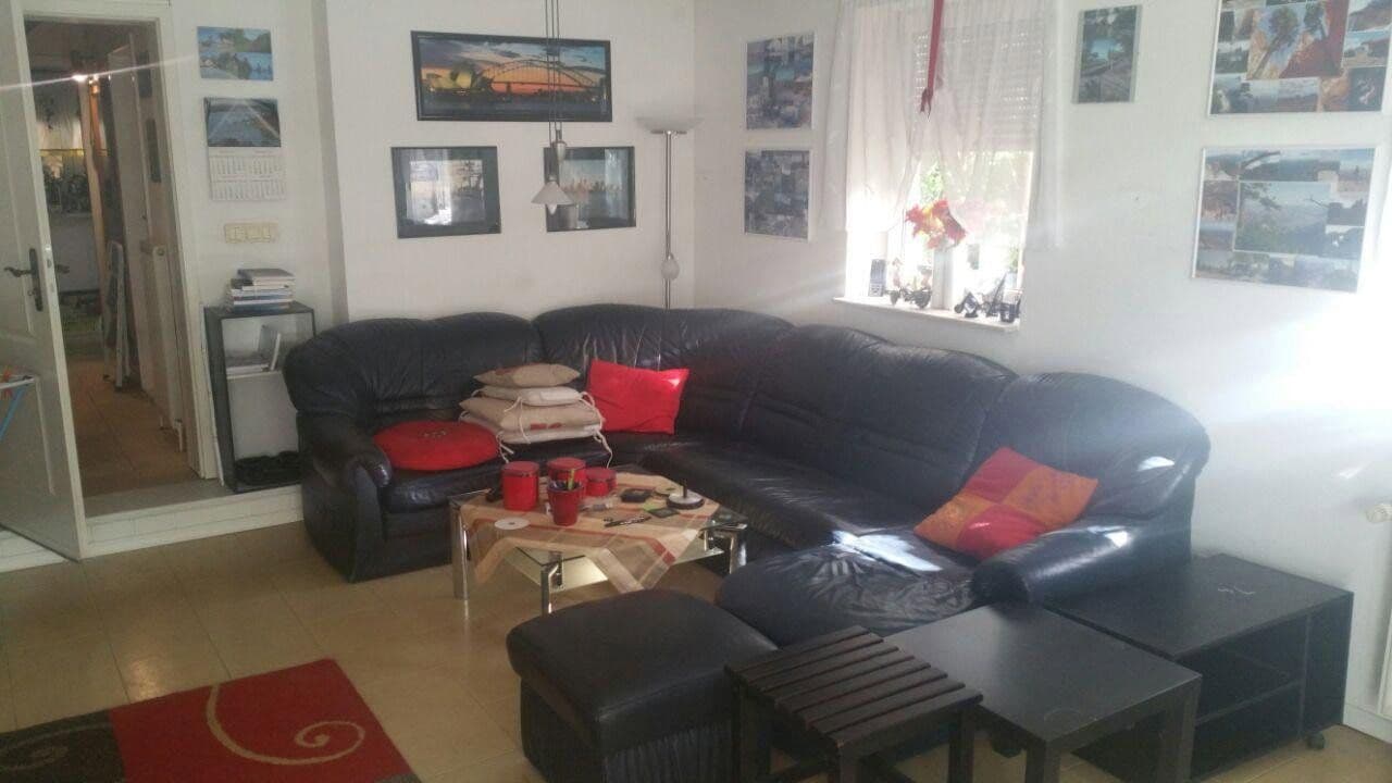 Prenájom bytu 2-izbový 116 m², Berlin, Berlín Prenájom bytu 2-izbový 116 m², Berlin, Berlín