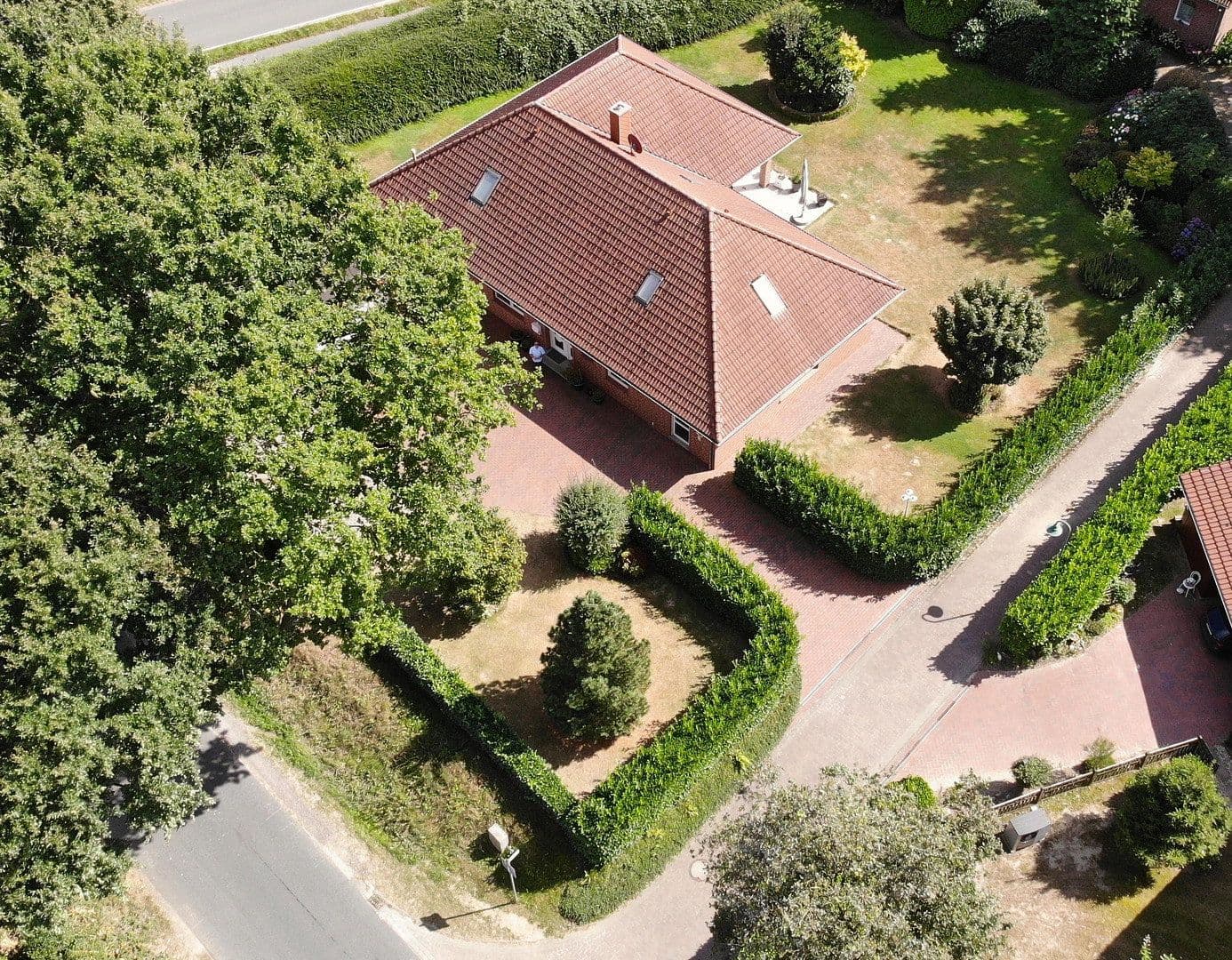 Predaj domu 324 m², pozemok 1.792 m², Syke, Dolné Sasko Predaj domu 324 m², pozemok 1.792 m², Syke, Dolné Sasko
