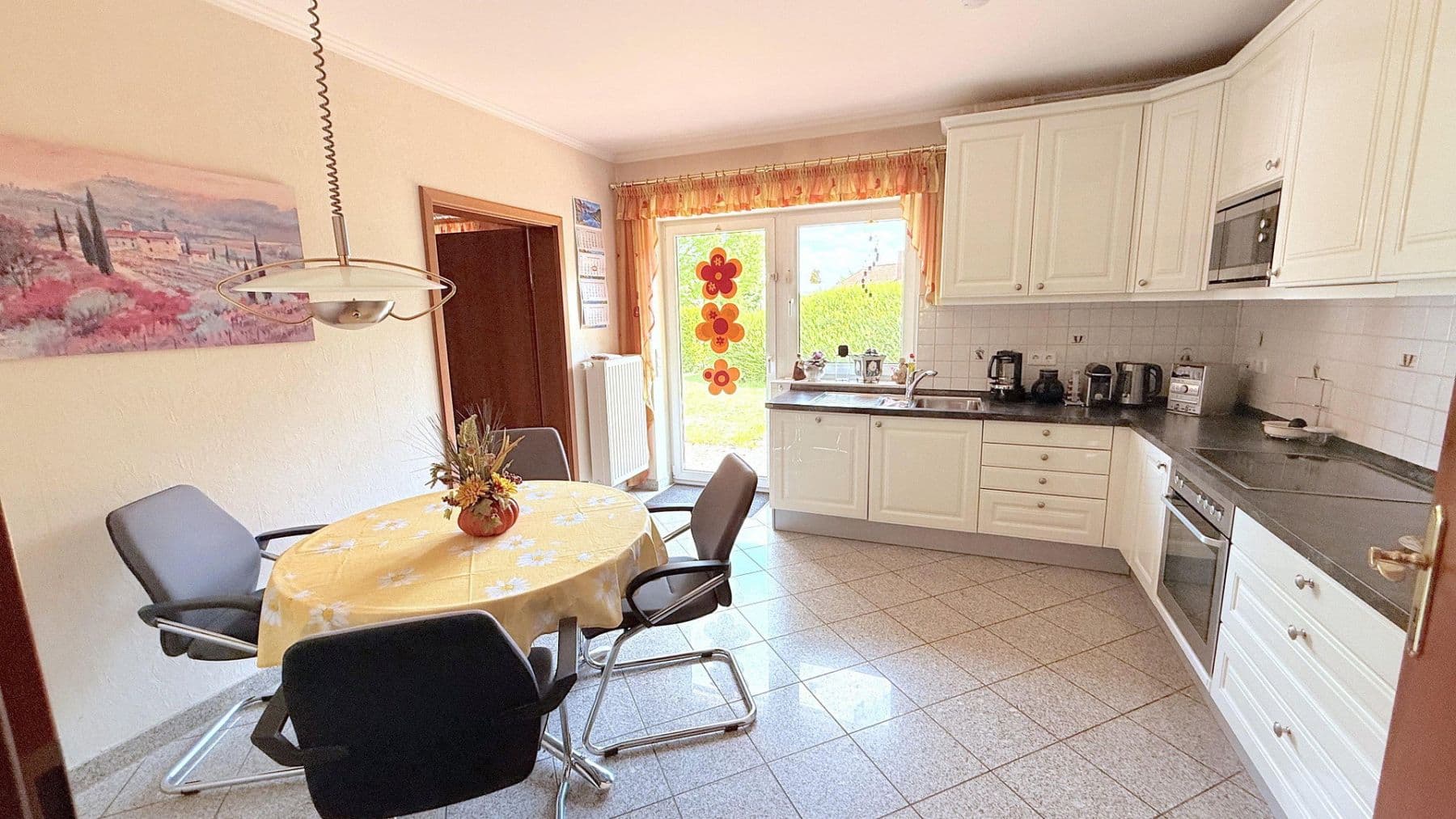 Predaj domu 324 m², pozemok 1.792 m², Syke, Dolné Sasko Predaj domu 324 m², pozemok 1.792 m², Syke, Dolné Sasko