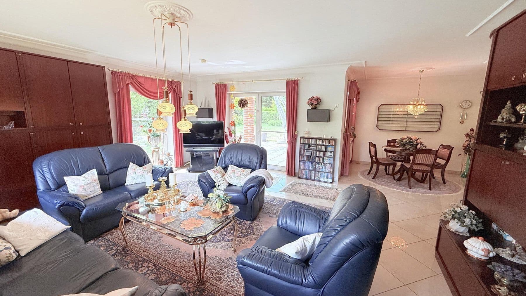 Predaj domu 324 m², pozemok 1.792 m², Syke, Dolné Sasko Predaj domu 324 m², pozemok 1.792 m², Syke, Dolné Sasko