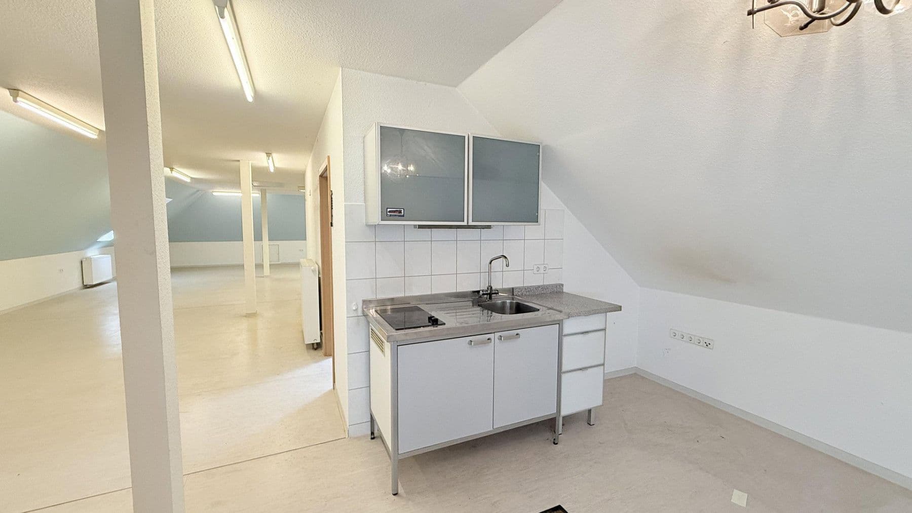 Predaj domu 324 m², pozemok 1.792 m², Syke, Dolné Sasko Predaj domu 324 m², pozemok 1.792 m², Syke, Dolné Sasko