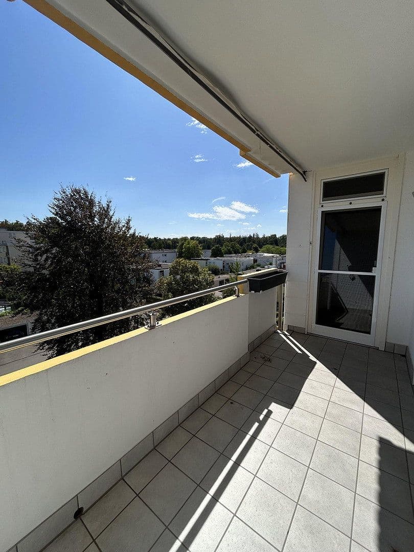 Prenájom bytu 3-izbový 89 m², Kästnerstr. 4, Bietigheim-Bissingen, Bádensko-Wurttembersko Prenájom bytu 3-izbový 89 m², Kästnerstr. 4, Bietigheim-Bissingen, Bádensko-Wurttembersko