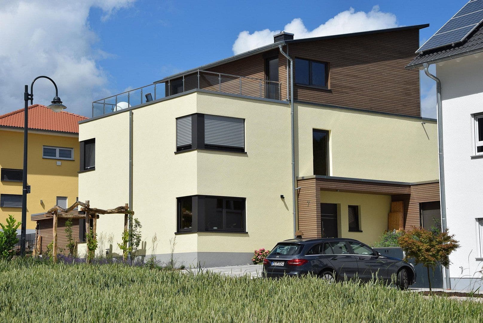 Predaj domu 224 m², pozemok 785 m², Weiler bei Bingen, Porýnie-Falcko Predaj domu 224 m², pozemok 785 m², Weiler bei Bingen, Porýnie-Falcko